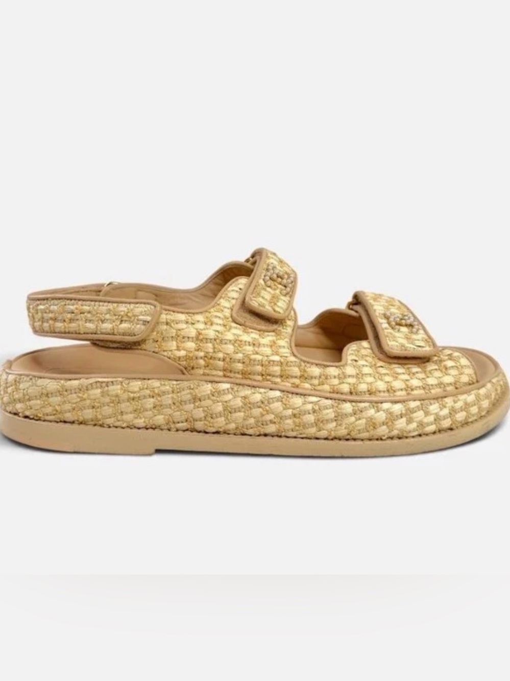 CHANEL sz EU42 raffia DAD Sandals in beige with pearl CC adornment (gently worn)